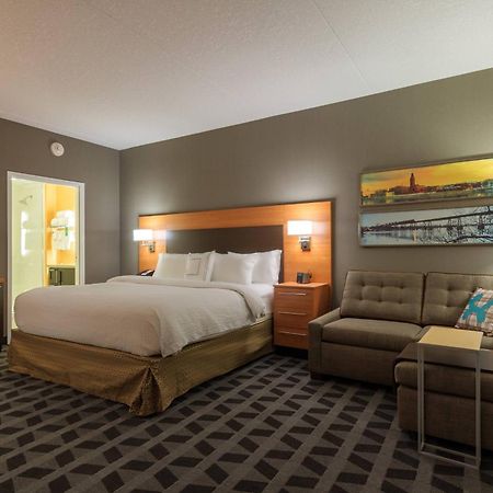 Towneplace Suites By Marriott Belleville Exterior photo